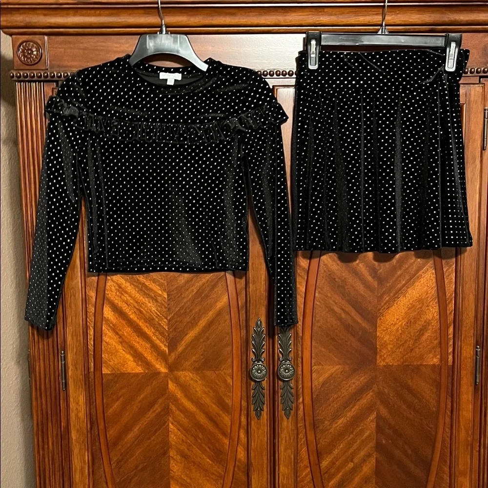btween Black ‘Velvet Like’ Girl’s Skirt Set with Gold Polka Dots